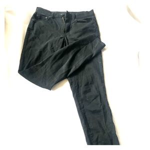 BLACK~ SERIOUSLY STRETCHY HIGH-RISE JEGGING